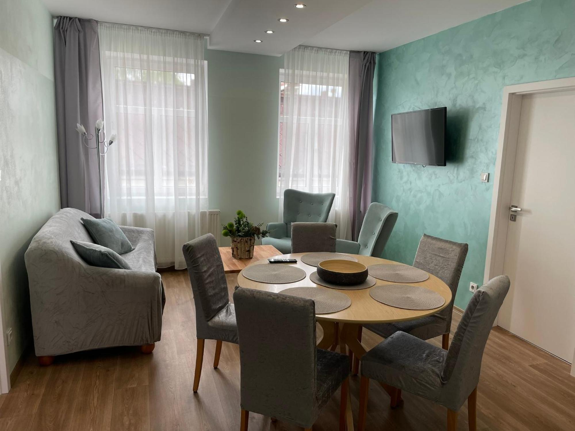 Apartmany Jasmin Либерец Екстериор снимка