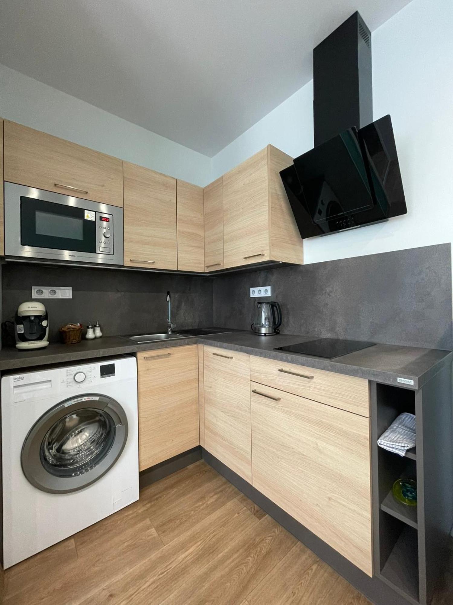 Apartmany Jasmin Либерец Екстериор снимка