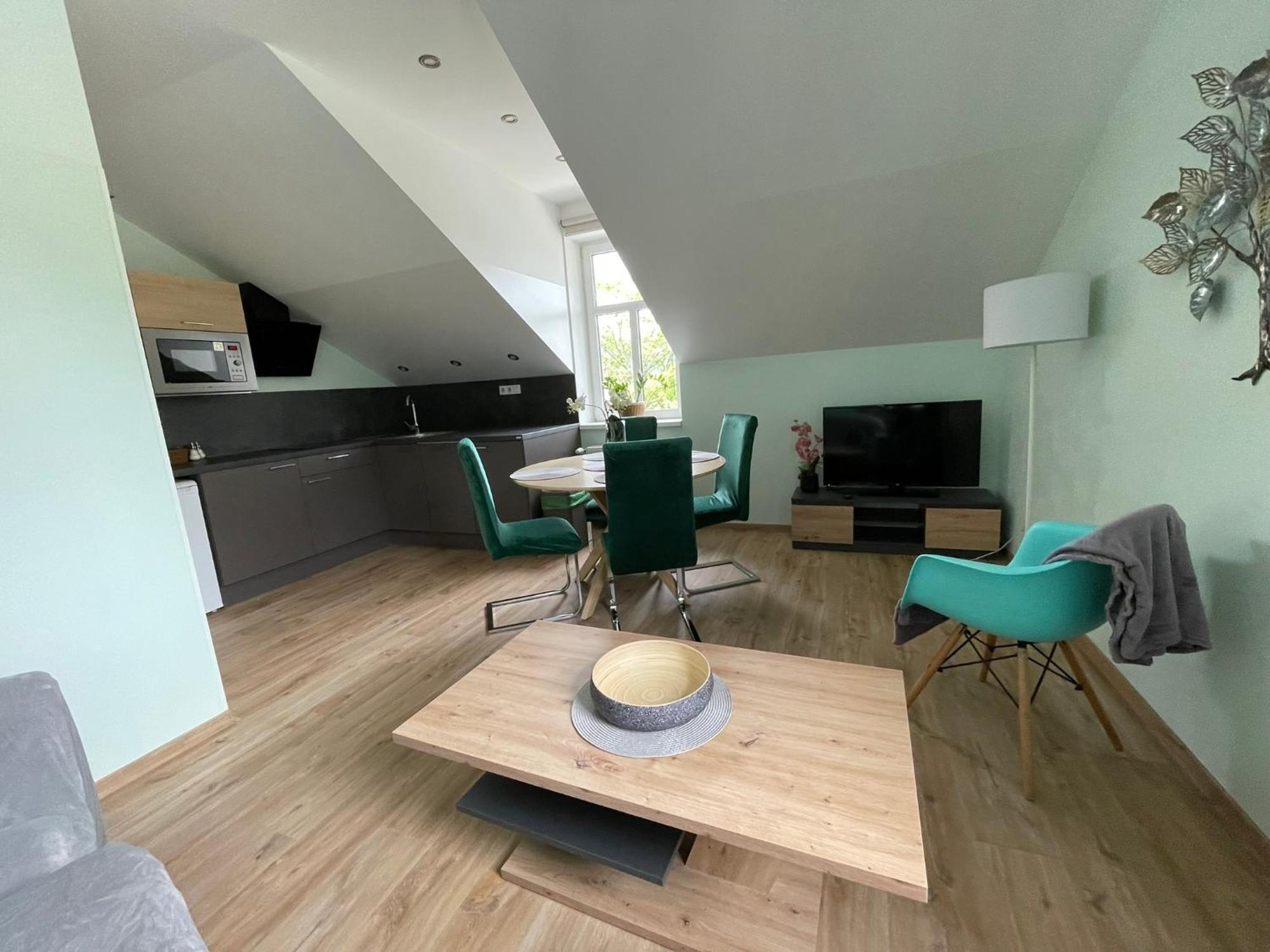 Apartmany Jasmin Либерец Екстериор снимка