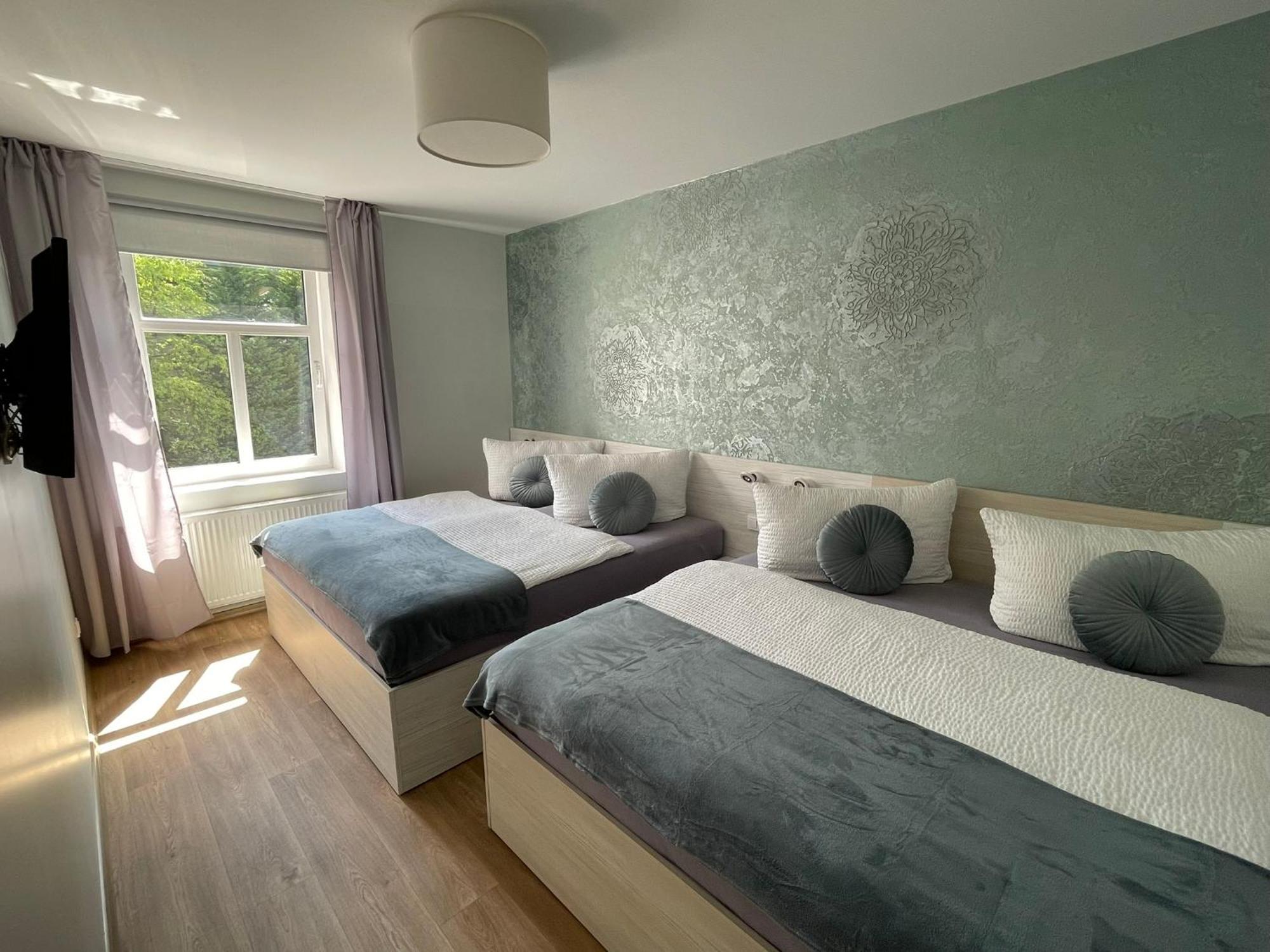 Apartmany Jasmin Либерец Екстериор снимка